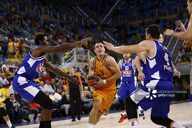 大邱外援：能与巴萨交手是我的荣幸；巴萨比纽卡踢得更出色（大邱外援：与巴萨过招深感荣幸，巴萨表现明显优于纽卡）