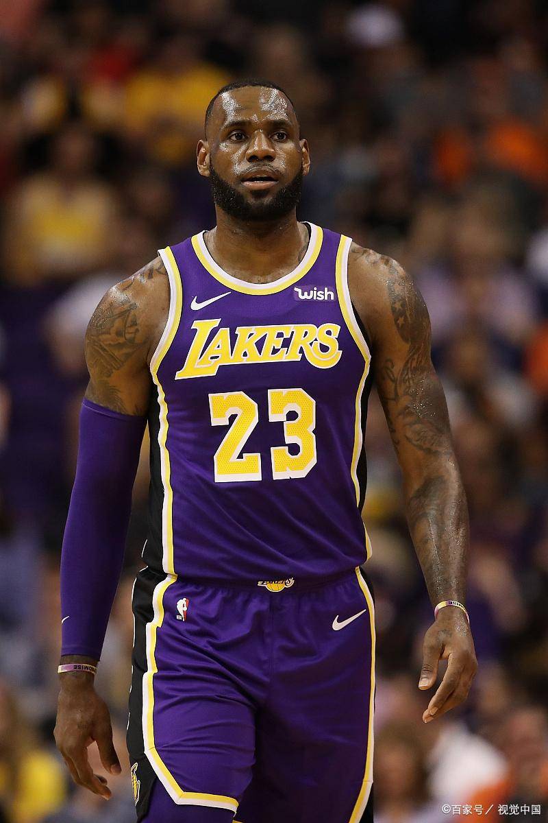 记者：徐彬可能外租葡萄牙，会考虑个人意愿；12月初回国集训（记者称徐彬或租借赴葡萄牙，将尊重本人意愿；12月上旬回国参加集训）