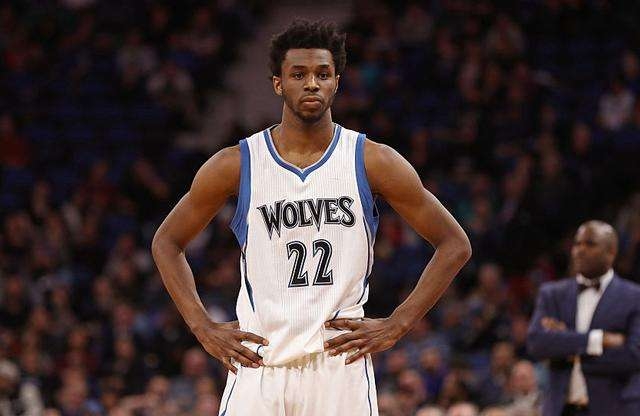 女排世锦赛新战报：中国2-1墨西哥，庄宇珊打疯了，女排要开门红（女排世锦赛快讯：中国2比1墨西哥，庄宇珊火力全开，力争开门红）