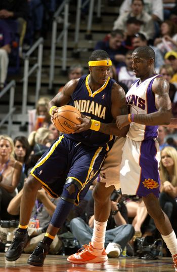 美记：保罗·乔治在场76人每百回合防守效率提升11.2分（美媒：保罗-乔治上场时，76人每百回合防守效率提升11.2分）