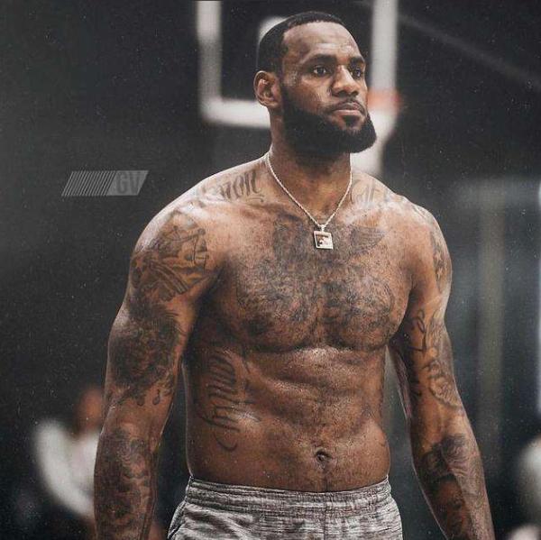 麦孔：劳塔罗打进一个真正队长般的进球，向队友传递他的决心（麦孔：劳塔罗轰出队长式进球，将决心传达给队友）