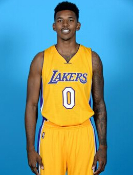 美记：字母哥在2020年确实想加盟热火，还有意与东契奇联手（美媒记者称：字母哥2020年确曾考虑加盟热火，并有意与东契奇组队）